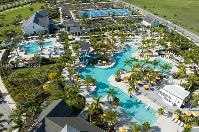 待售: $589,999 (3 贝兹, 2 浴室, 1913 平方英尺)