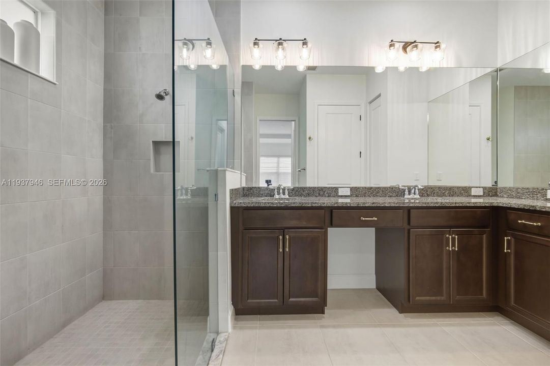 待售: $589,999 (3 贝兹, 2 浴室, 1913 平方英尺)