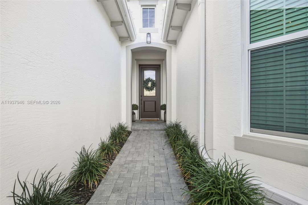 待售: $589,999 (3 贝兹, 2 浴室, 1913 平方英尺)