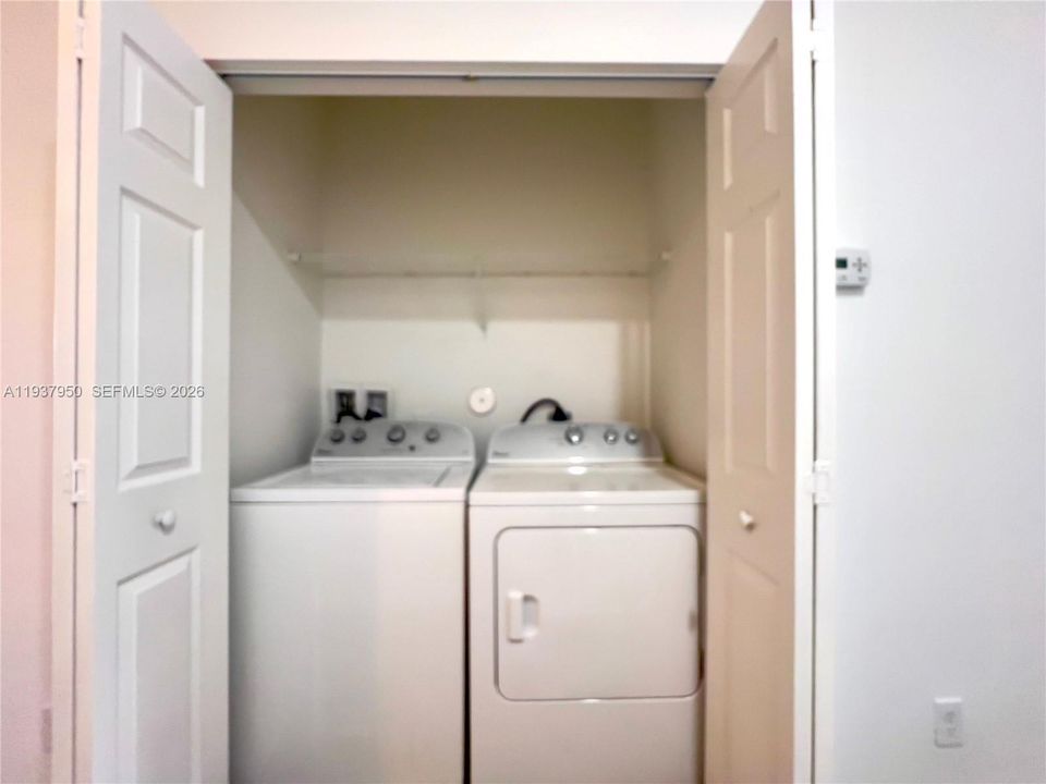 待售: $365,000 (2 贝兹, 2 浴室, 1454 平方英尺)