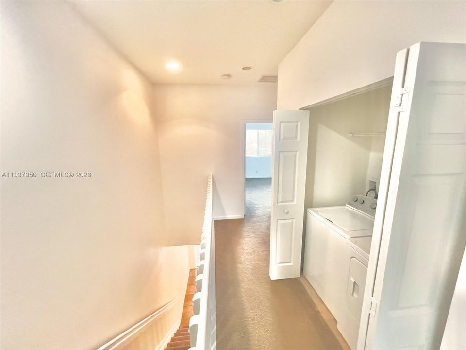 待售: $365,000 (2 贝兹, 2 浴室, 1454 平方英尺)