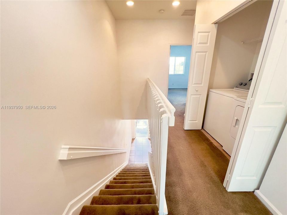 待售: $365,000 (2 贝兹, 2 浴室, 1454 平方英尺)