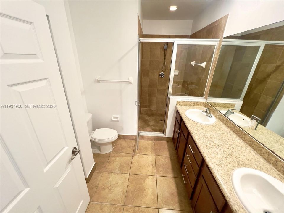 待售: $365,000 (2 贝兹, 2 浴室, 1454 平方英尺)