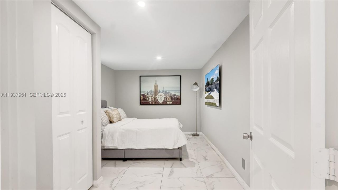 待售: $550,000 (3 贝兹, 2 浴室, 1780 平方英尺)