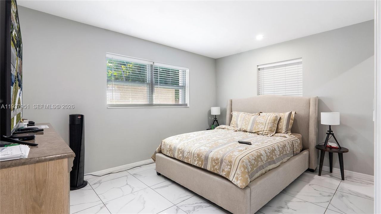 待售: $550,000 (3 贝兹, 2 浴室, 1780 平方英尺)