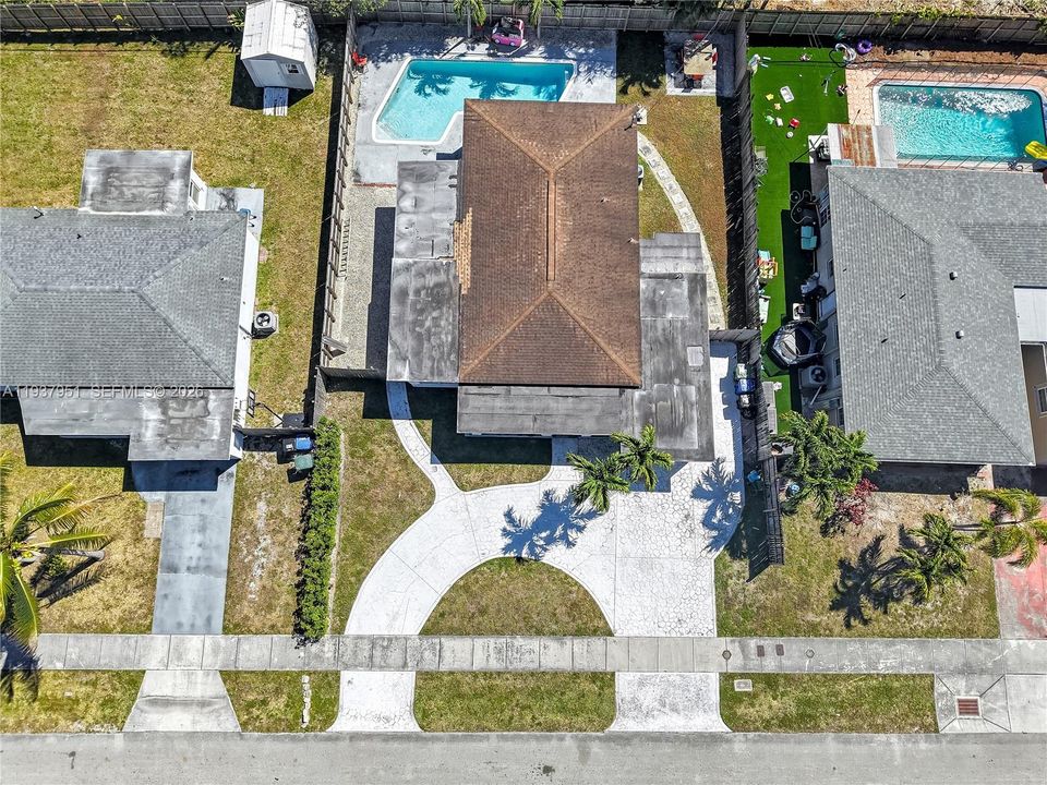 待售: $550,000 (3 贝兹, 2 浴室, 1780 平方英尺)