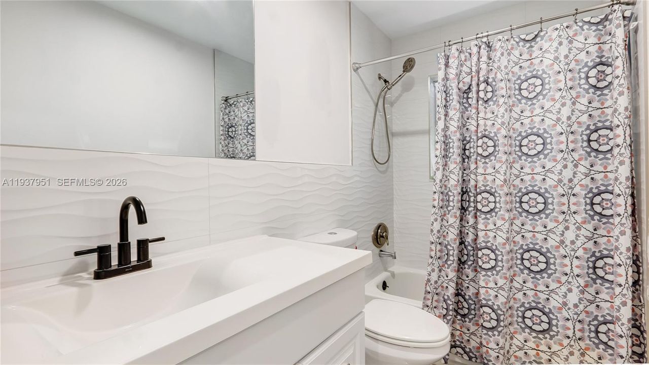 待售: $550,000 (3 贝兹, 2 浴室, 1780 平方英尺)