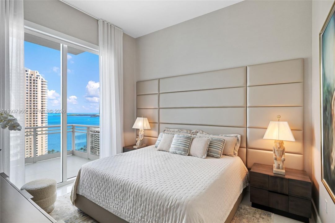 待售: $3,150,000 (4 贝兹, 4 浴室, 2631 平方英尺)