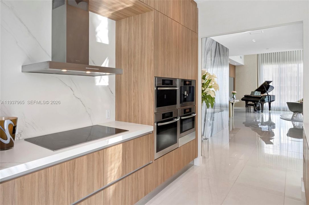 待售: $3,150,000 (4 贝兹, 4 浴室, 2631 平方英尺)