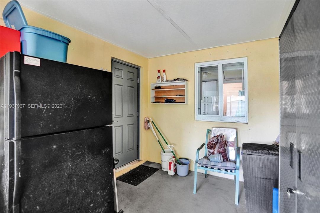 For Sale: $595,000 (3 beds, 2 baths, 1449 Square Feet)