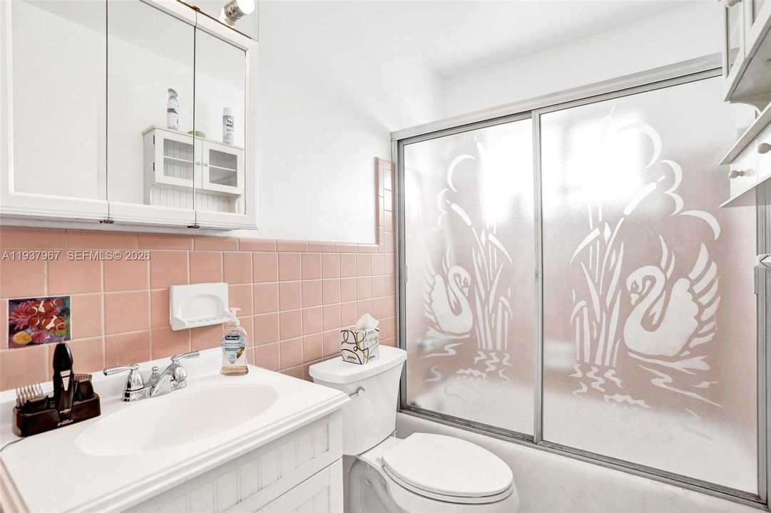 For Sale: $595,000 (3 beds, 2 baths, 1449 Square Feet)