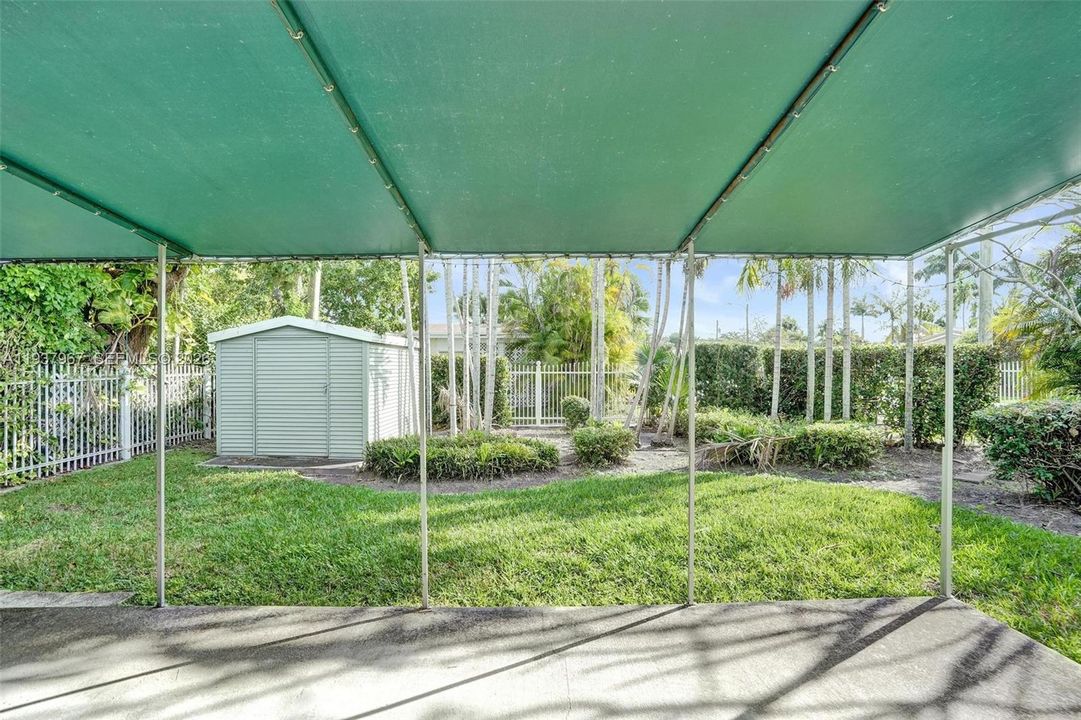 For Sale: $595,000 (3 beds, 2 baths, 1449 Square Feet)