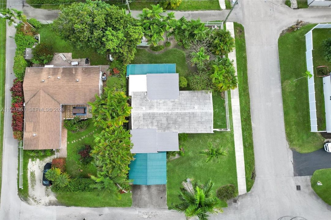 For Sale: $595,000 (3 beds, 2 baths, 1449 Square Feet)