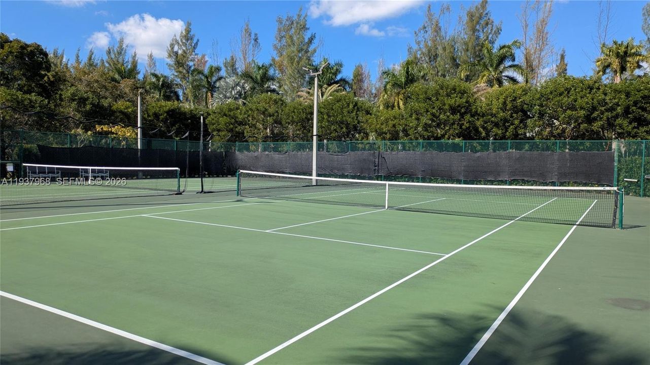 En Venta: $399,000 (2 camas, 2 baños, 1072 Pies cuadrados)