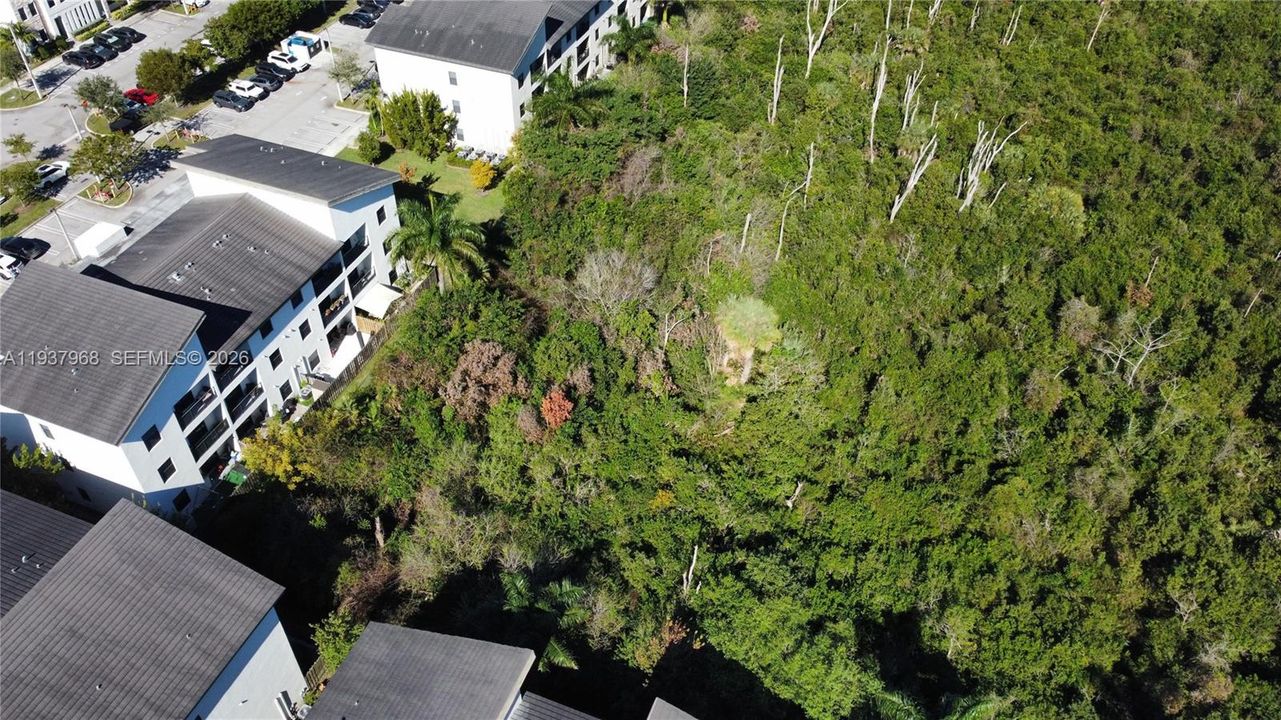 En Venta: $399,000 (2 camas, 2 baños, 1072 Pies cuadrados)