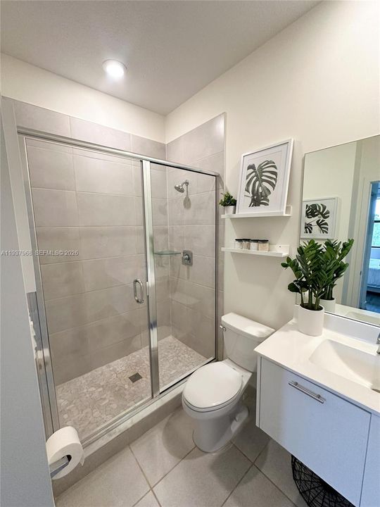 En Venta: $399,000 (2 camas, 2 baños, 1072 Pies cuadrados)