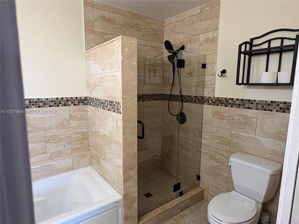 待售: $650,000 (3 贝兹, 2 浴室, 1479 平方英尺)