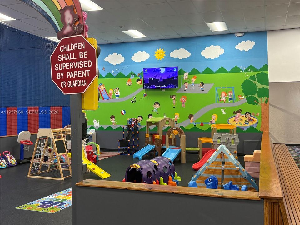 待售: $650,000 (3 贝兹, 2 浴室, 1479 平方英尺)