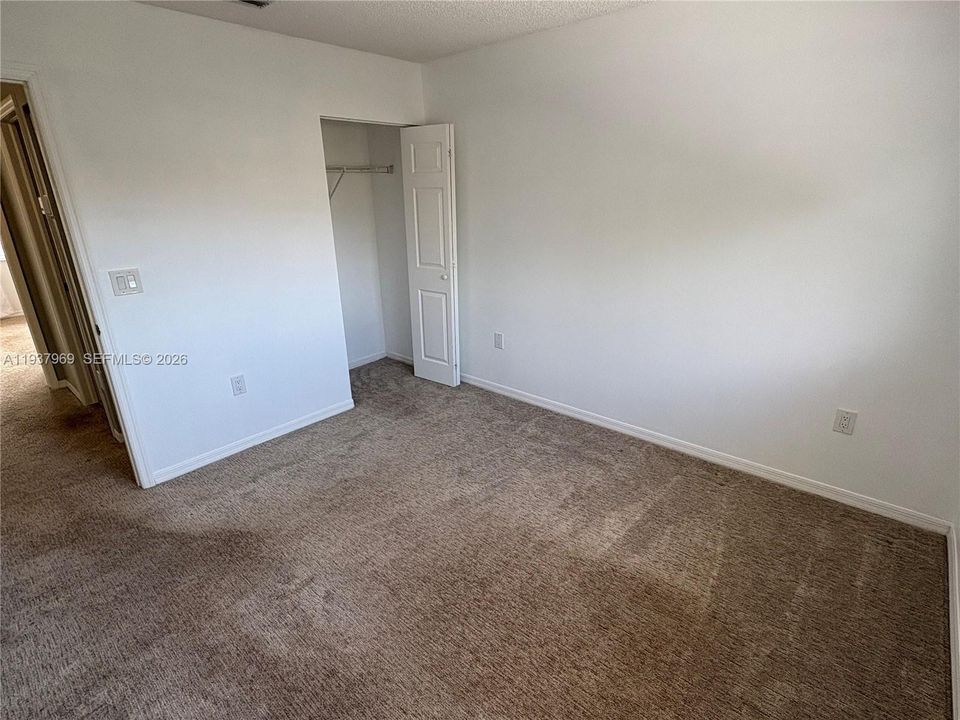 待售: $650,000 (3 贝兹, 2 浴室, 1479 平方英尺)