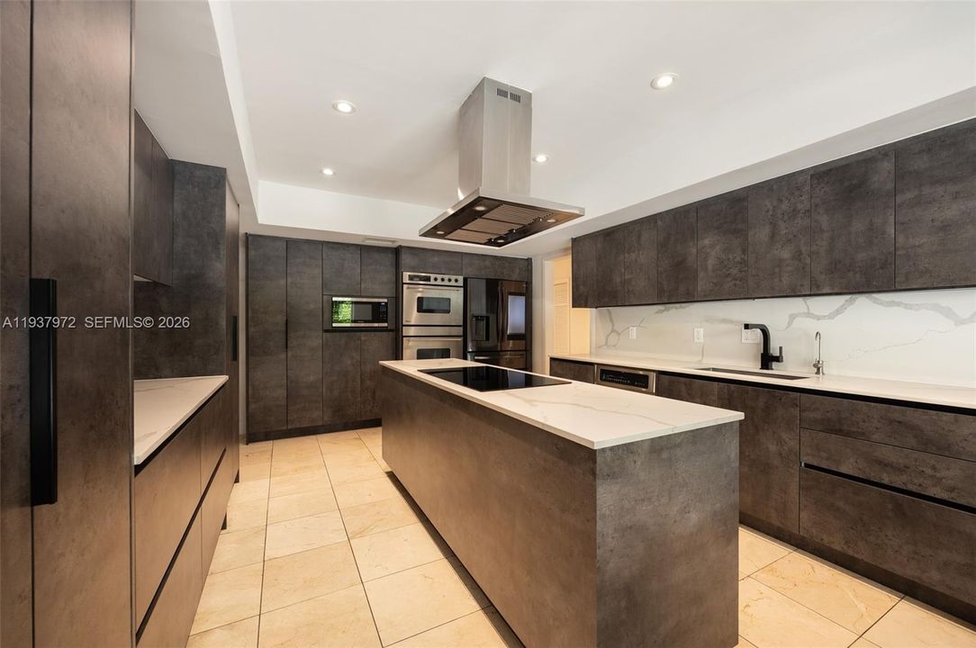 En Renta: $25,000 (5 camas, 5 baños, 3729 Pies cuadrados)