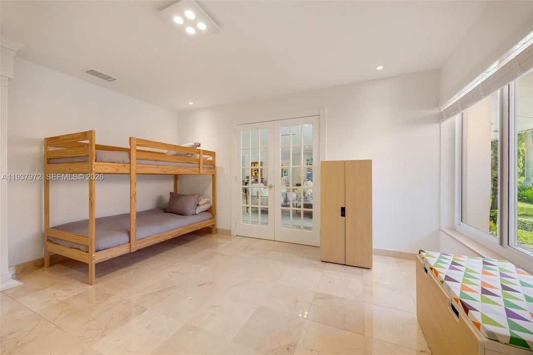 En Renta: $25,000 (5 camas, 5 baños, 3729 Pies cuadrados)