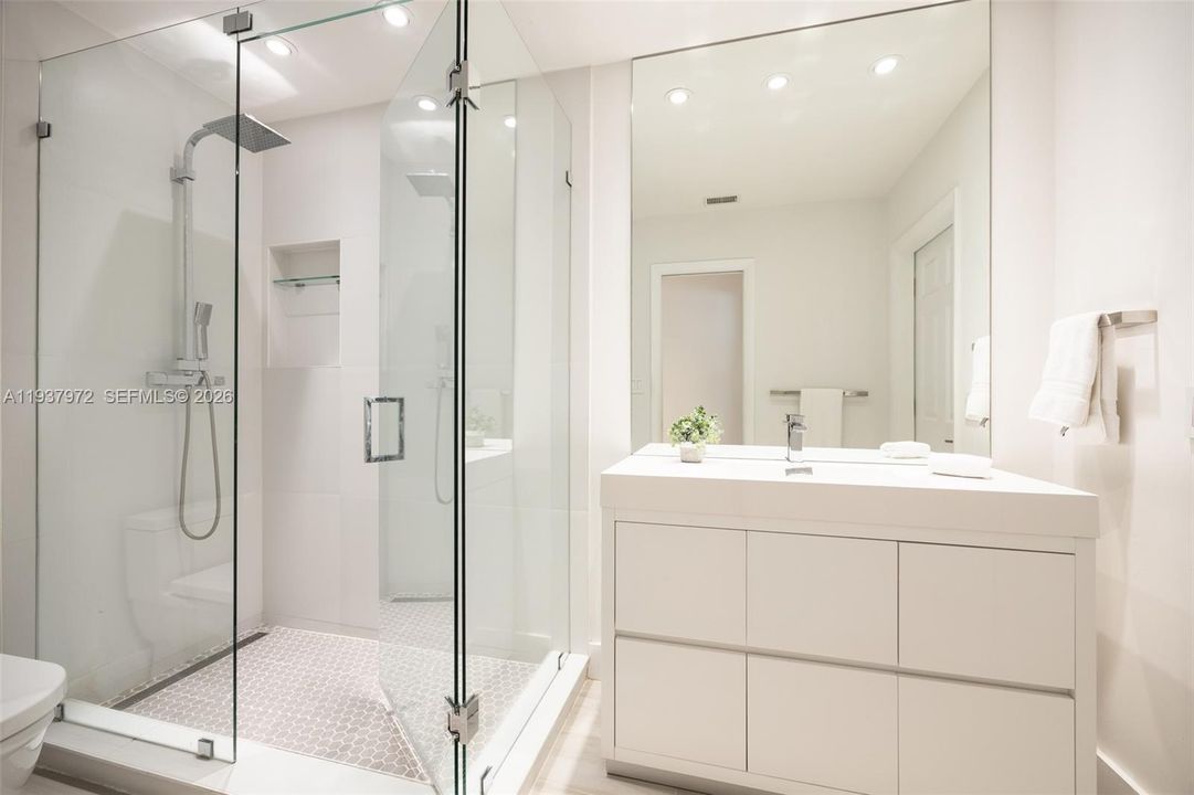 En Renta: $25,000 (5 camas, 5 baños, 3729 Pies cuadrados)