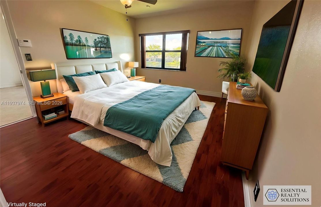 For Sale: $305,000 (2 beds, 2 baths, 1271 Square Feet)