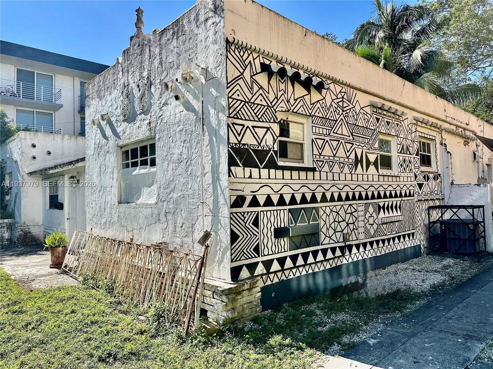 На продажу: $800,000 (3 спален, 2 ванн, 2020 Квадратных фут)