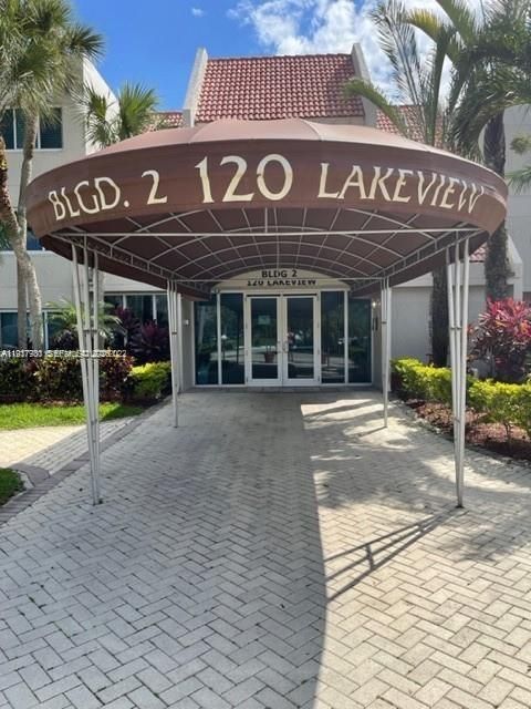 For Rent: $2,200 (1 beds, 1 baths, 845 Square Feet)