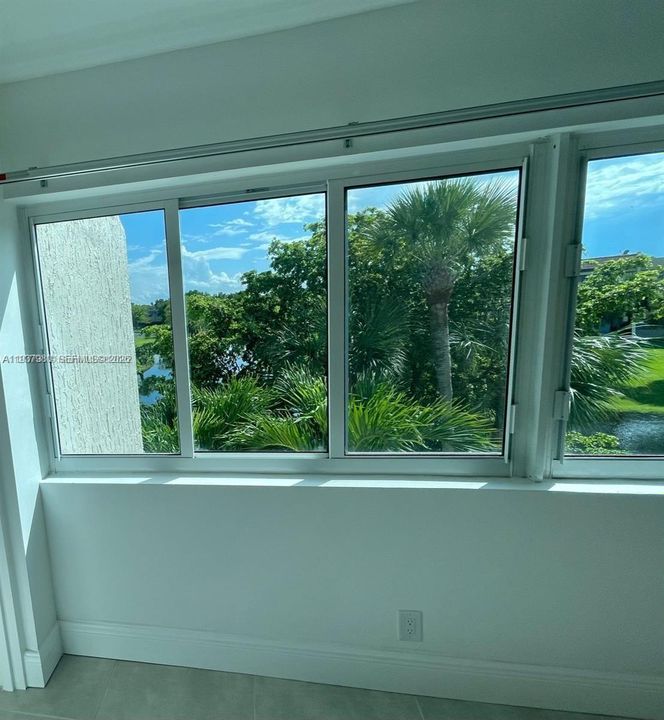 For Rent: $2,200 (1 beds, 1 baths, 845 Square Feet)