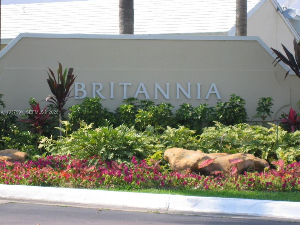 En Venta: $724,900 (4 camas, 2 baños, 1725 Pies cuadrados)