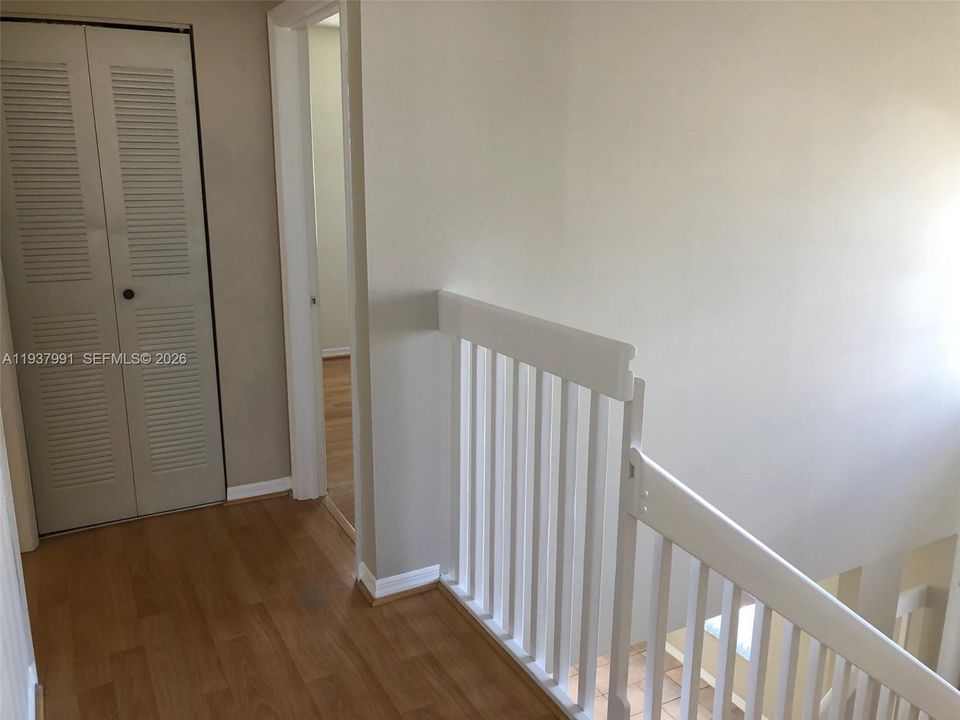 En Venta: $724,900 (4 camas, 2 baños, 1725 Pies cuadrados)