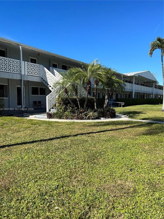 For Rent: $1,850 (1 beds, 1 baths, 494 Square Feet)