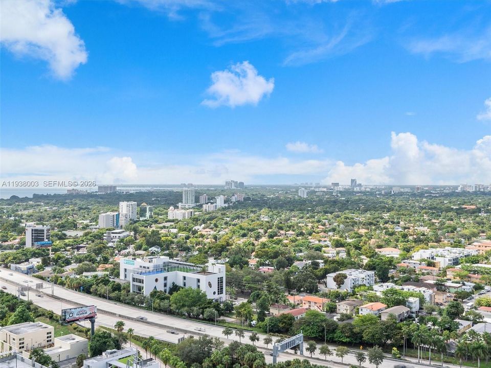 En Venta: $774,000 (2 camas, 2 baños, 809 Pies cuadrados)