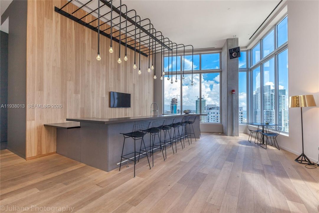 В аренду: $3,100 (1 спален, 1 ванн, 533 Квадратных фут)