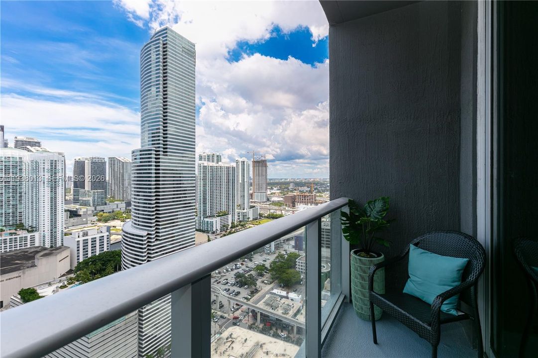 В аренду: $3,100 (1 спален, 1 ванн, 533 Квадратных фут)