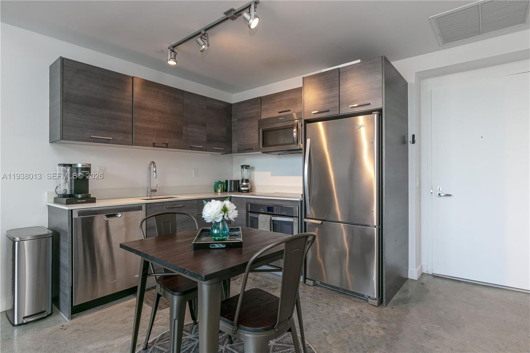 В аренду: $3,100 (1 спален, 1 ванн, 533 Квадратных фут)