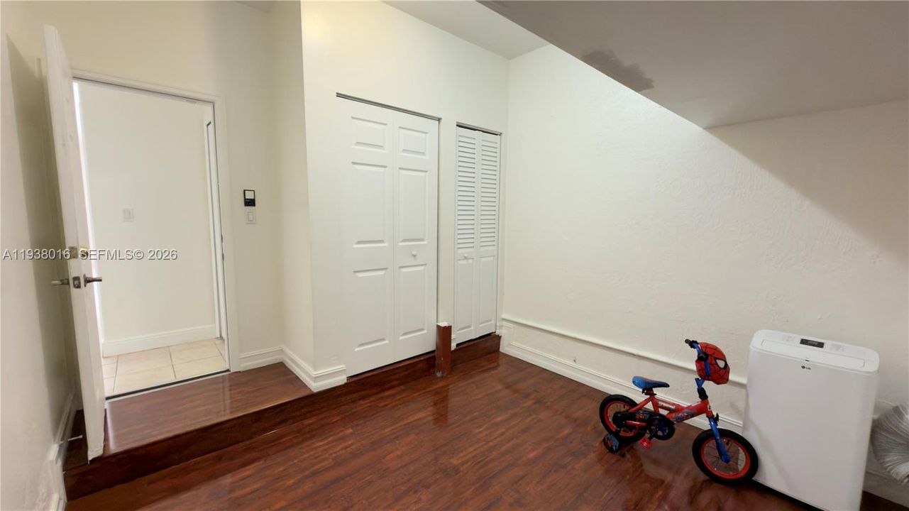 For Rent: $3,500 (3 beds, 2 baths, 1511 Square Feet)