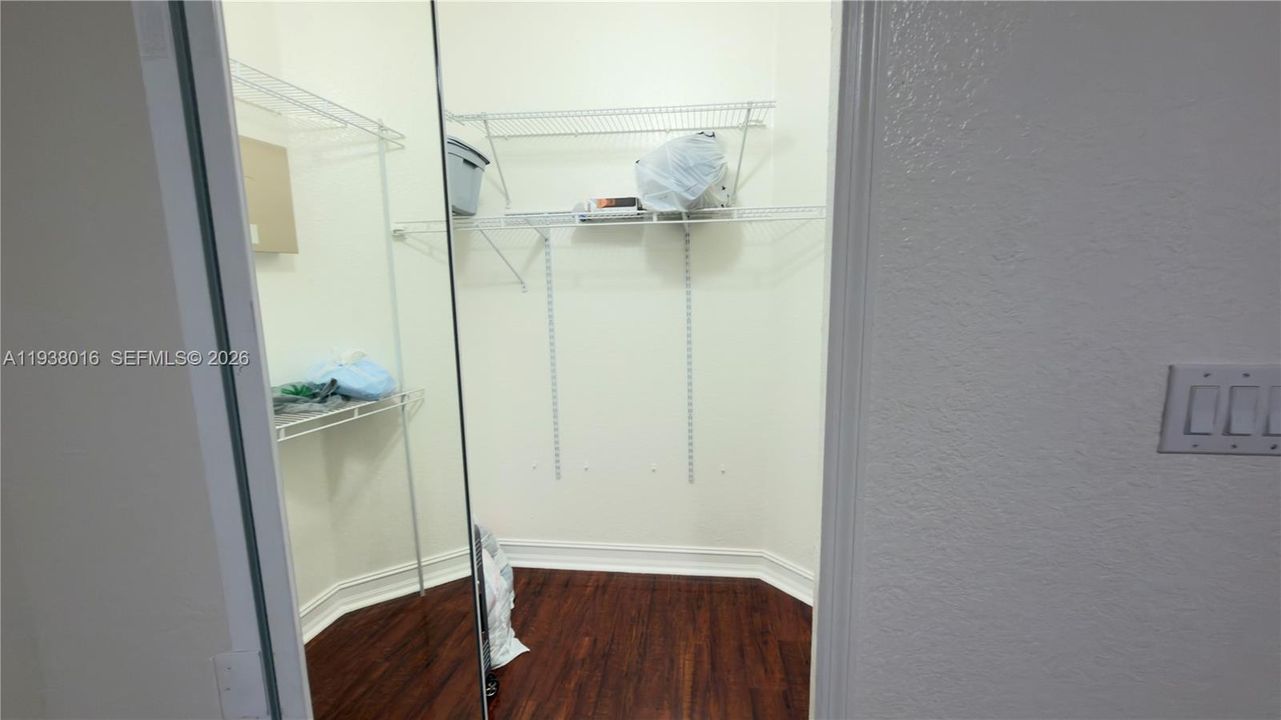 For Rent: $3,500 (3 beds, 2 baths, 1511 Square Feet)