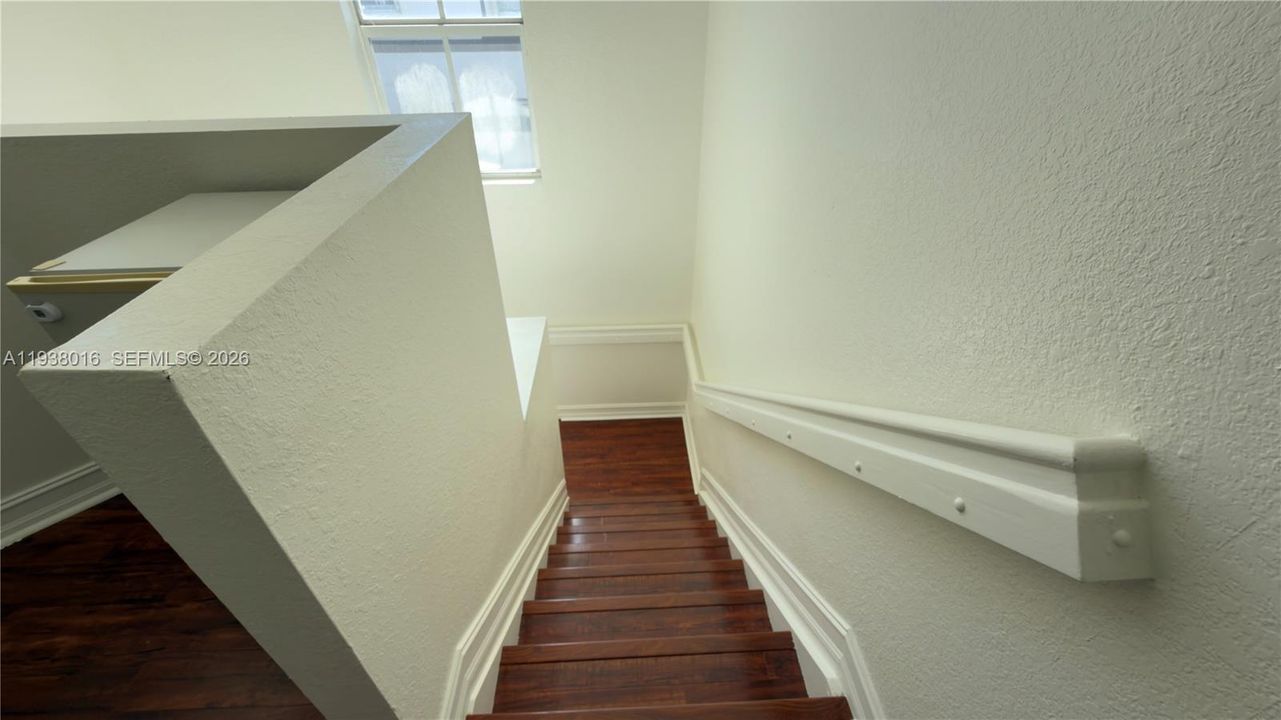 For Rent: $3,500 (3 beds, 2 baths, 1511 Square Feet)