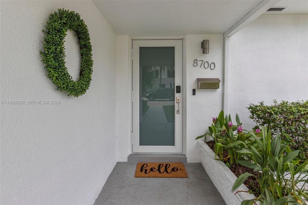 En Venta: $1,100,000 (3 camas, 2 baños, 1500 Pies cuadrados)