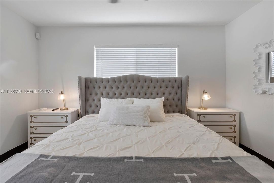 En Venta: $1,100,000 (3 camas, 2 baños, 1500 Pies cuadrados)