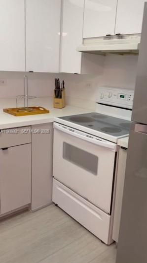For Sale: $690,000 (0 beds, 1 baths, 660 Square Feet)