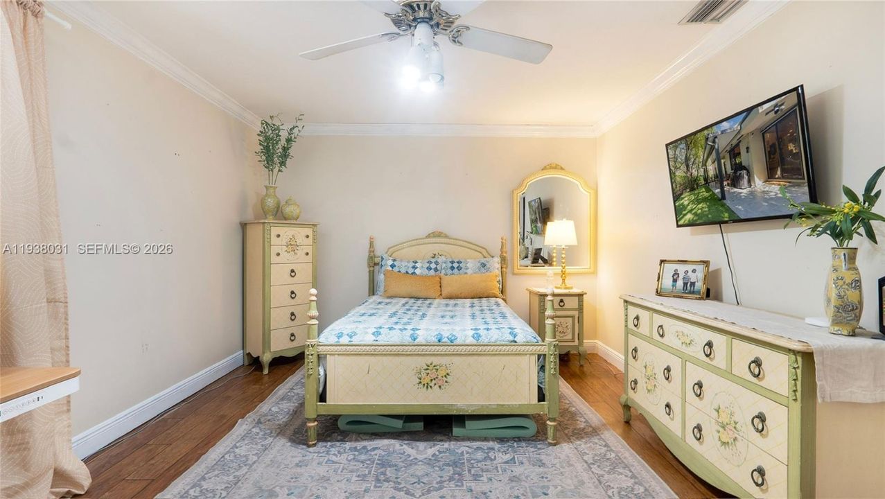 En Venta: $650,000 (3 camas, 2 baños, 2029 Pies cuadrados)