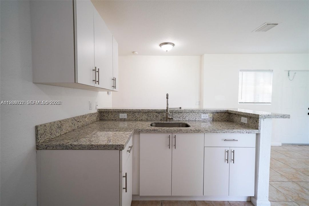 En Renta: $3,000 (3 camas, 2 baños, 1250 Pies cuadrados)