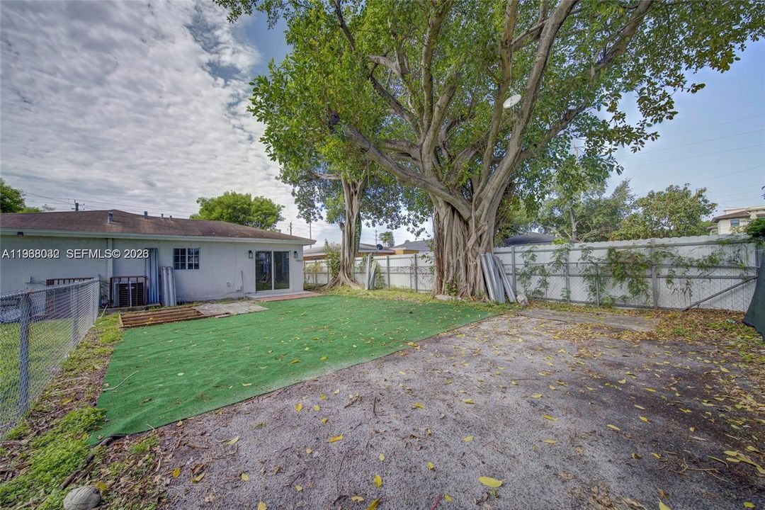 En Renta: $3,000 (3 camas, 2 baños, 1250 Pies cuadrados)