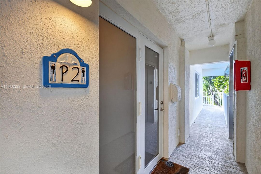 En Venta: $870,000 (2 camas, 2 baños, 980 Pies cuadrados)