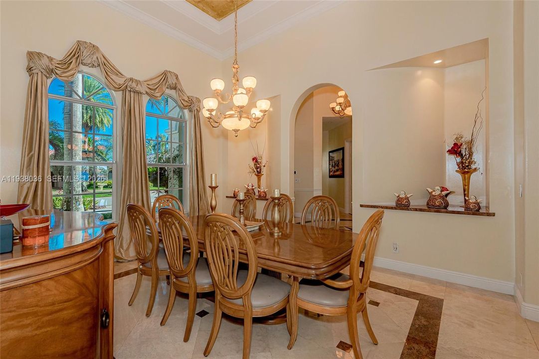 待售: $1,569,995 (5 贝兹, 4 浴室, 4521 平方英尺)