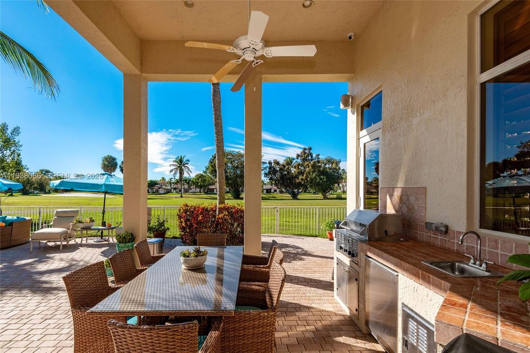 待售: $1,569,995 (5 贝兹, 4 浴室, 4521 平方英尺)