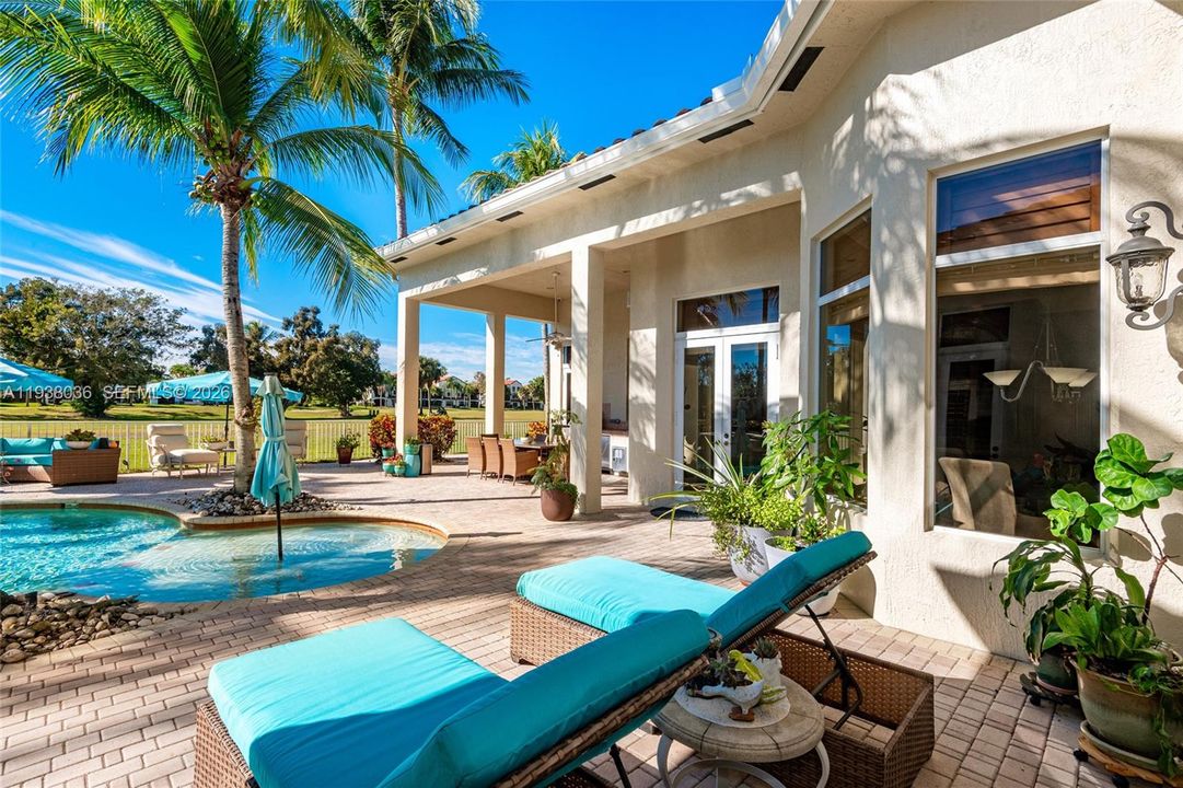 待售: $1,569,995 (5 贝兹, 4 浴室, 4521 平方英尺)